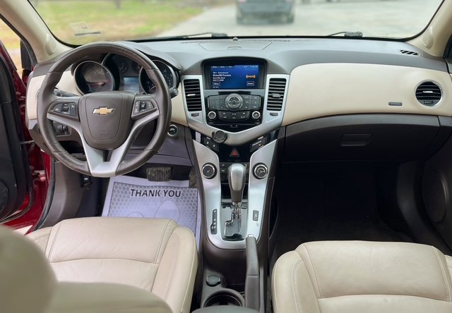 2013 Chevrolet Cruze 2LT - Photo 9
