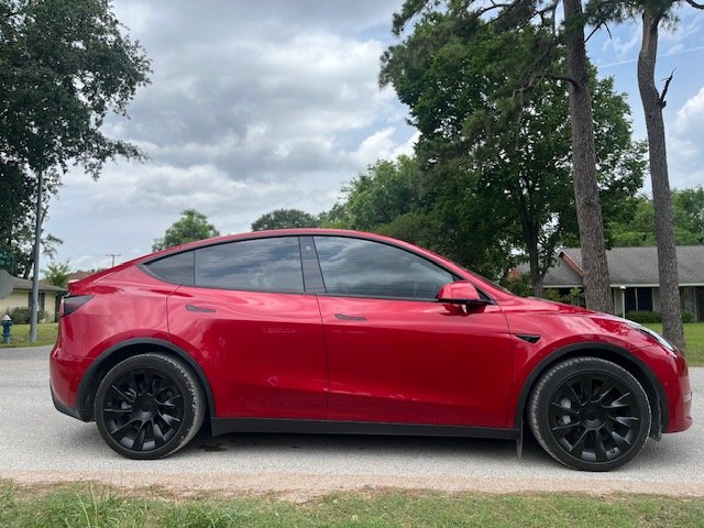 2021 Tesla Model Y Long Range - Photo 9