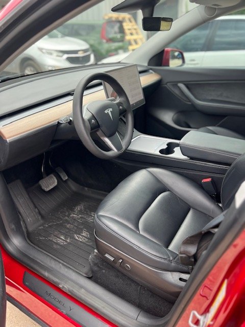 2021 Tesla Model Y Long Range - Photo 14